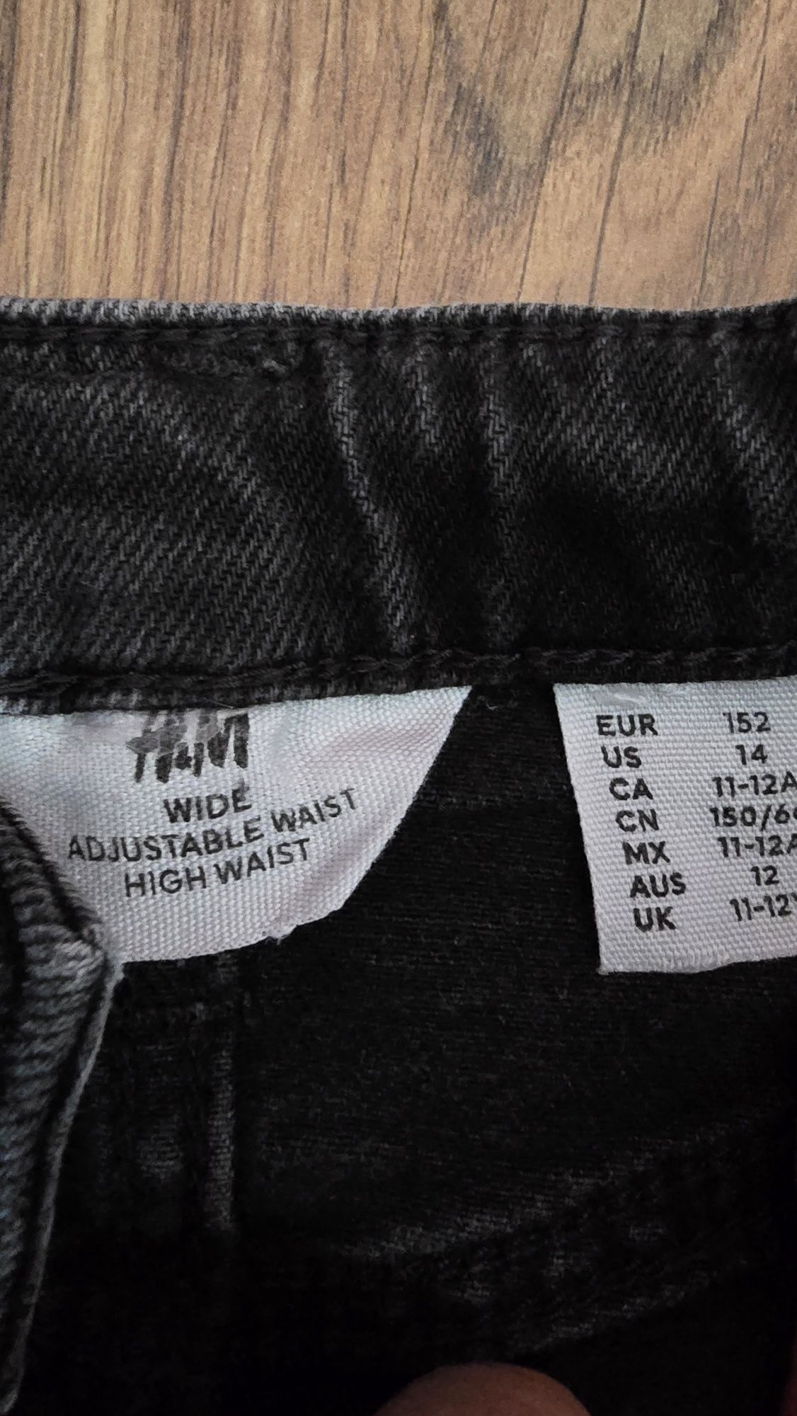 Jeansy H&M w rozmiarze 152