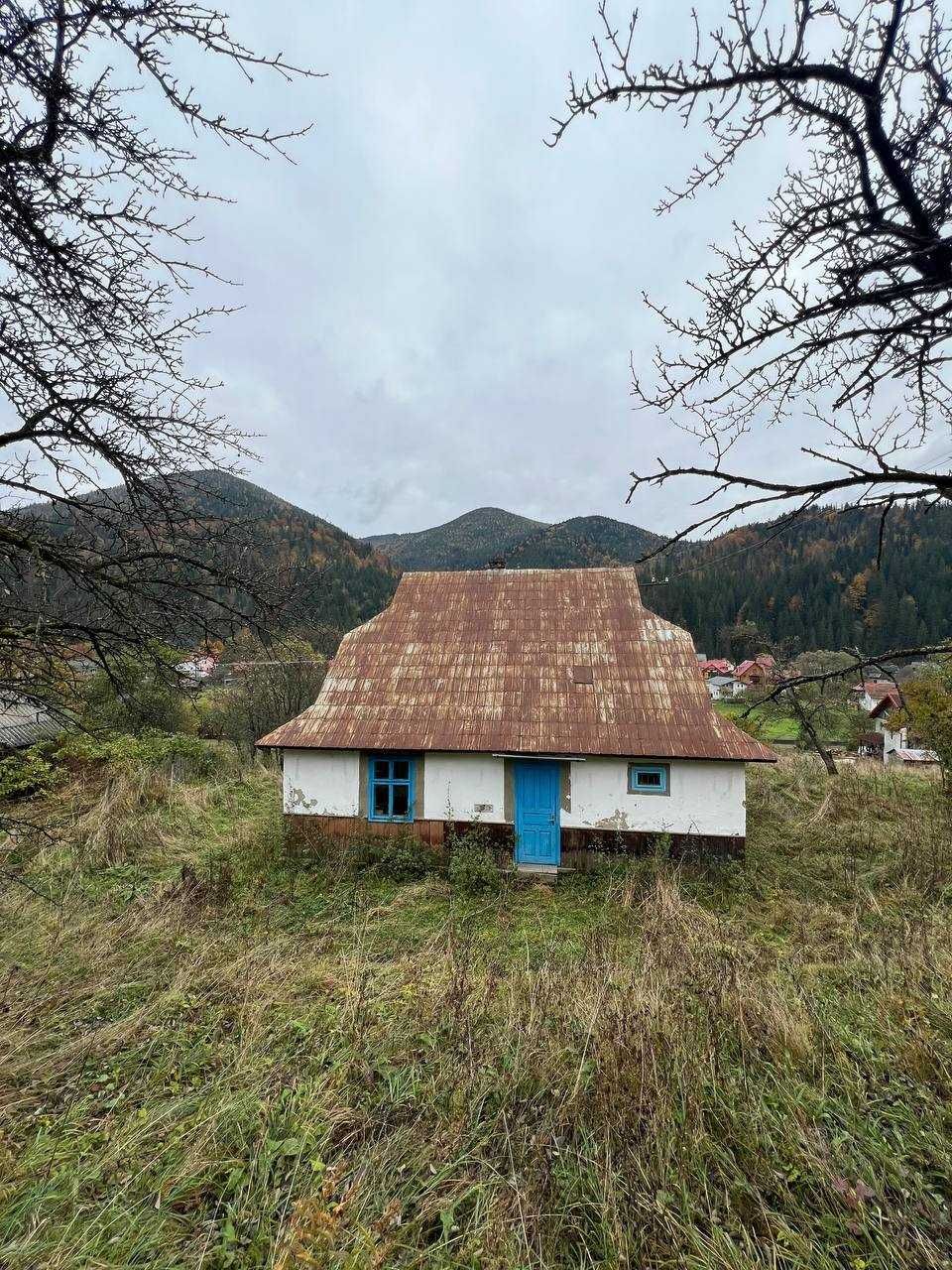 Продаж житлового будинку і земельної  ділянки село Татарів