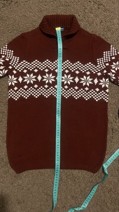 Свитер на рост 122-128