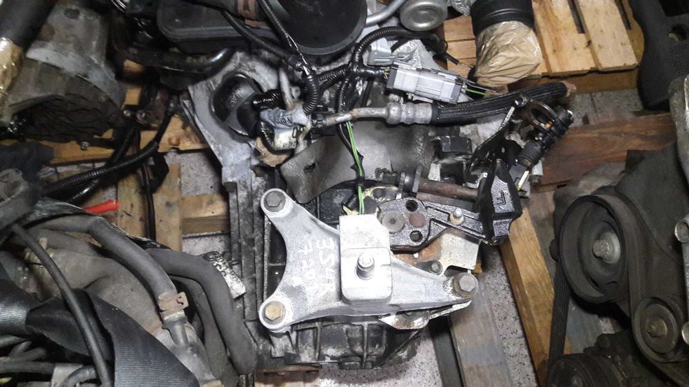 Caixa velocidades Ford Focus e Transit Connect 1.8TDDI 3S4R7201AB