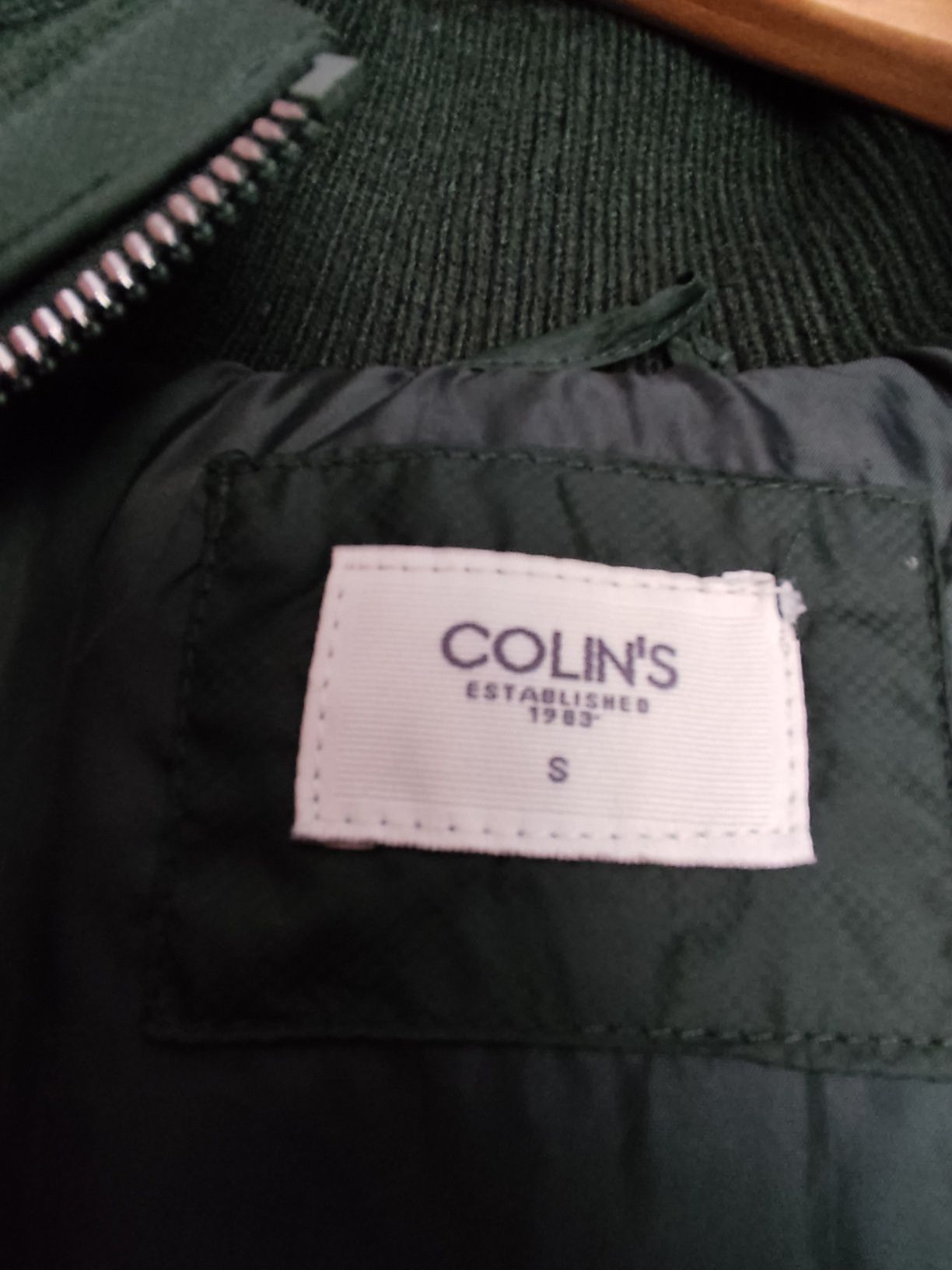 Пуховик жіночий Colin's