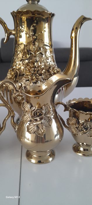 Zestaw kawowy porcelana+szkliwo złote