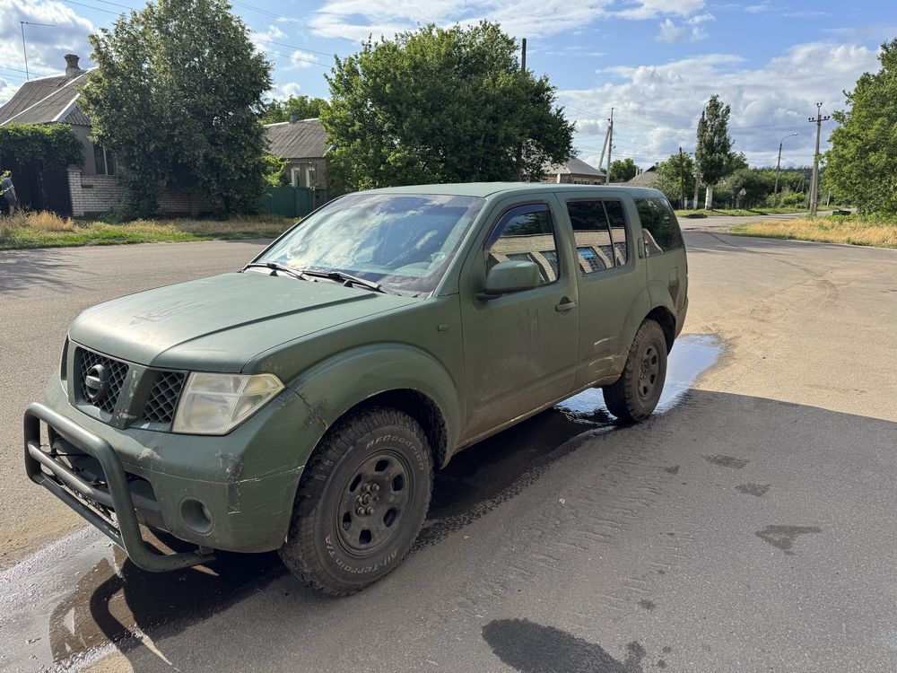 Nissan pathfinder
