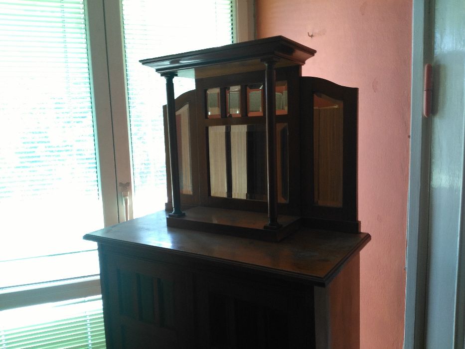 Przepiękny przedwojenny sekretarzyk - bieliźniarka w dobrym stanie