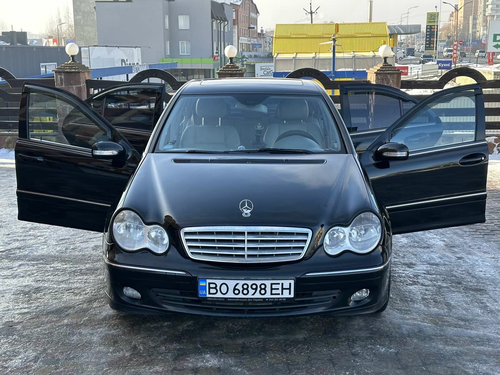 Mersedes-Benz C230