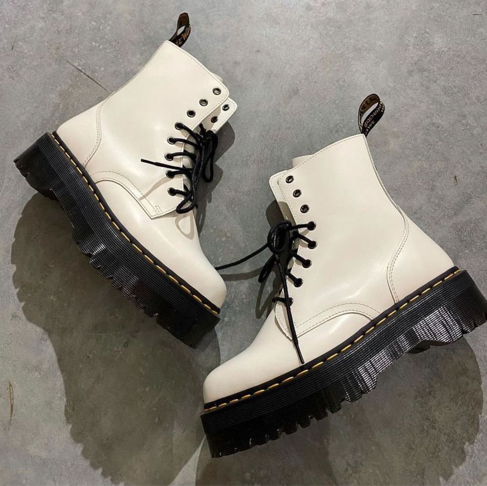 Ботинки Dr Martens белые новые