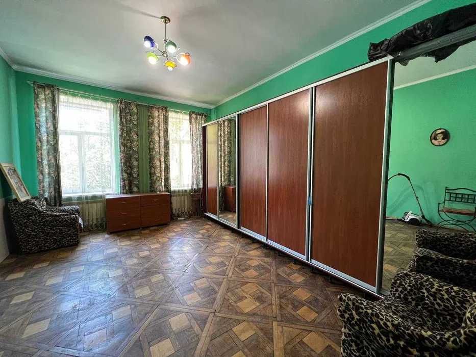 2 рівнева квартира з комерційним потенціалом в центрі міста