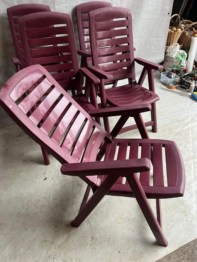 Krzesła ogrodowe ….