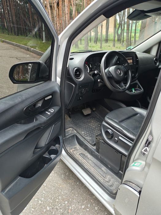 Продається авто mersedes-benz vito