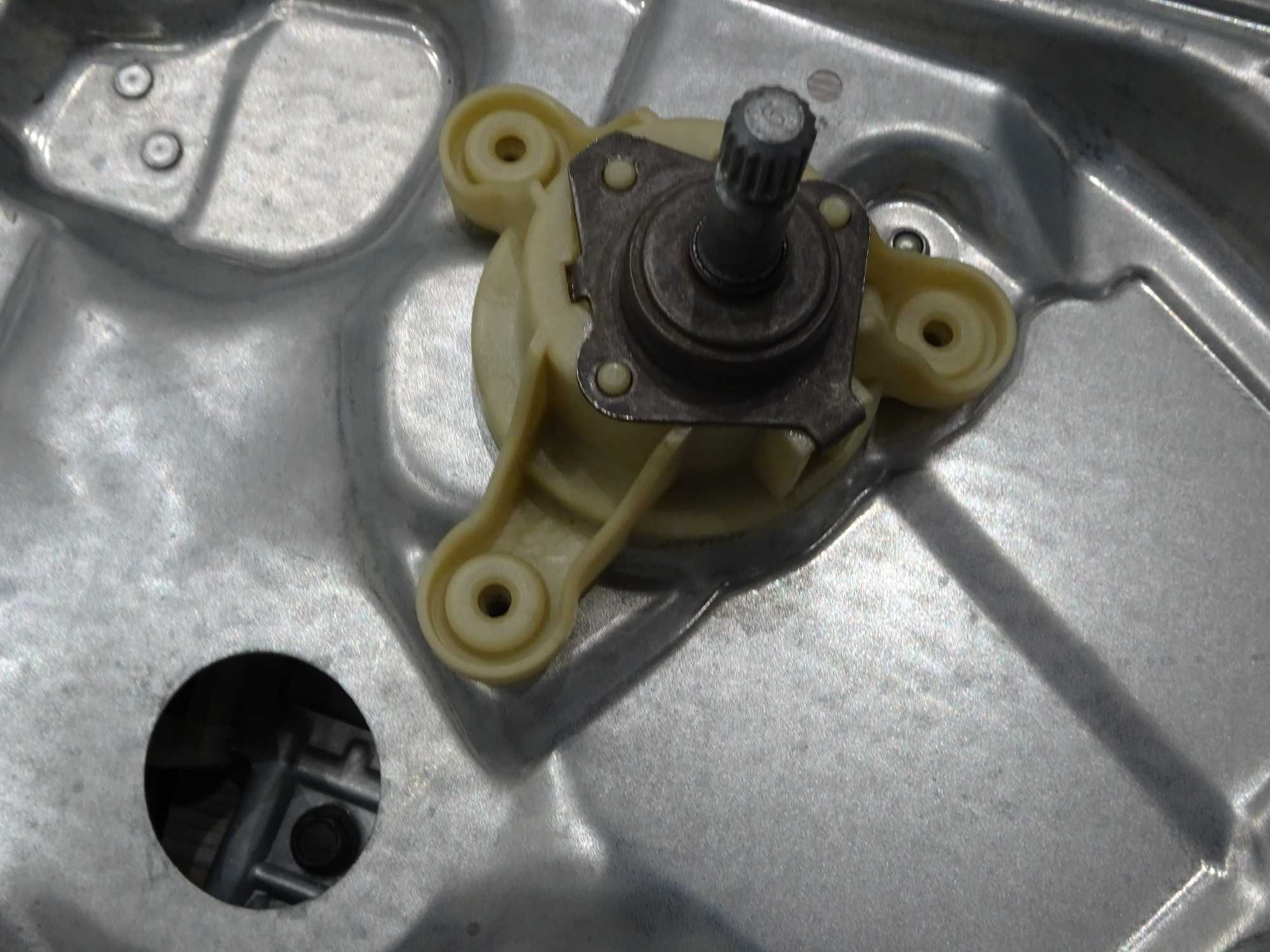 VW Transporter T5 Podnośnik Szyby Lewy ręczny Mechanizm korbki [T5]