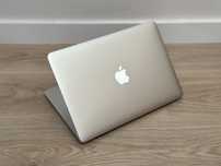 ** MacBook Air A1466/i7/128GB SSD/8GB RAM/2x1.7GHz **
