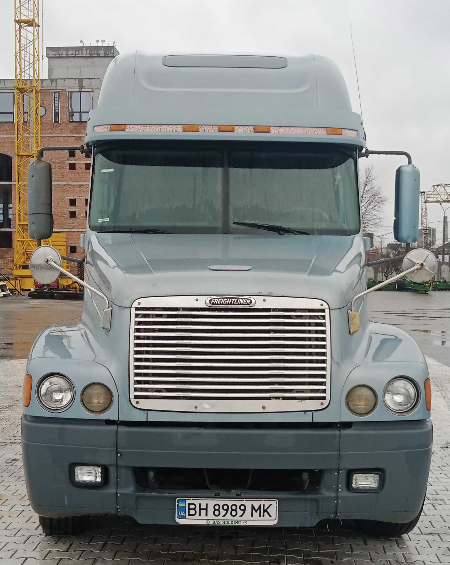 Продається сідло вій тягач FREIGHTLINER