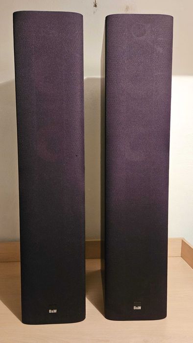 Colunas B&W 684 (par)