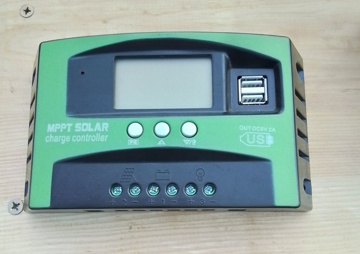 Контроллер заряда солнечный 50А MPPT 12/24В Solar