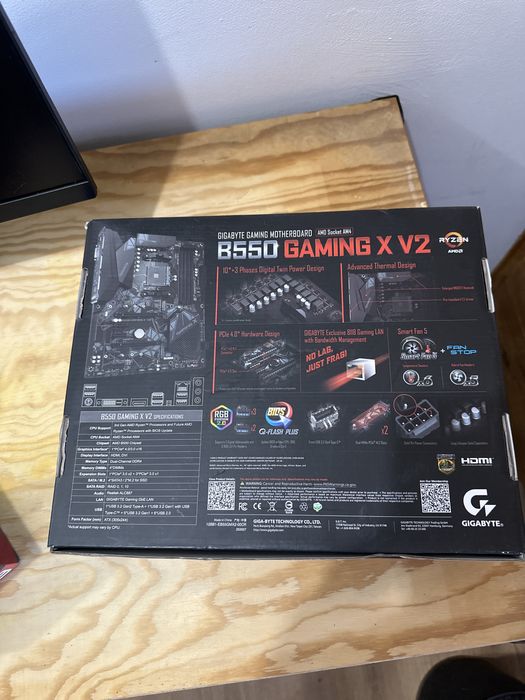 Ryzen 9 5900X mais Gygabyte B550 gaming x V2