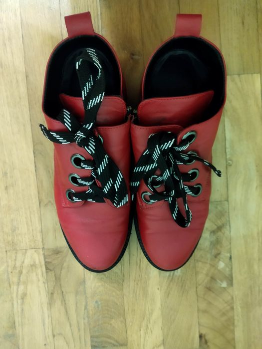 Осінньо-весняні черевики