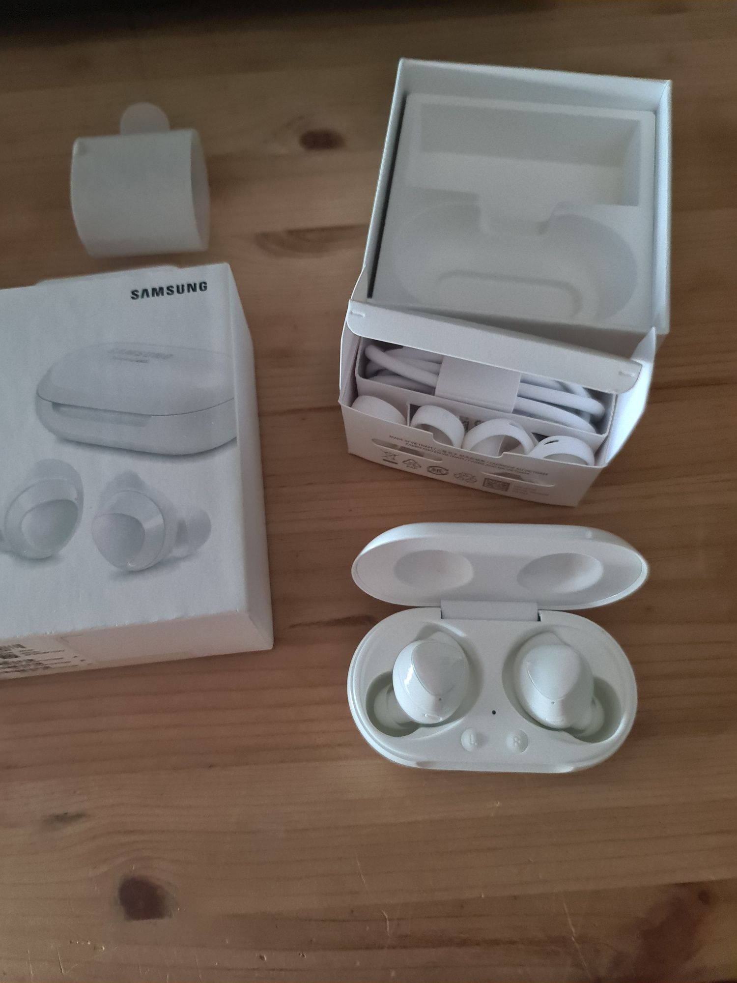 Samsung galaxy buds plus