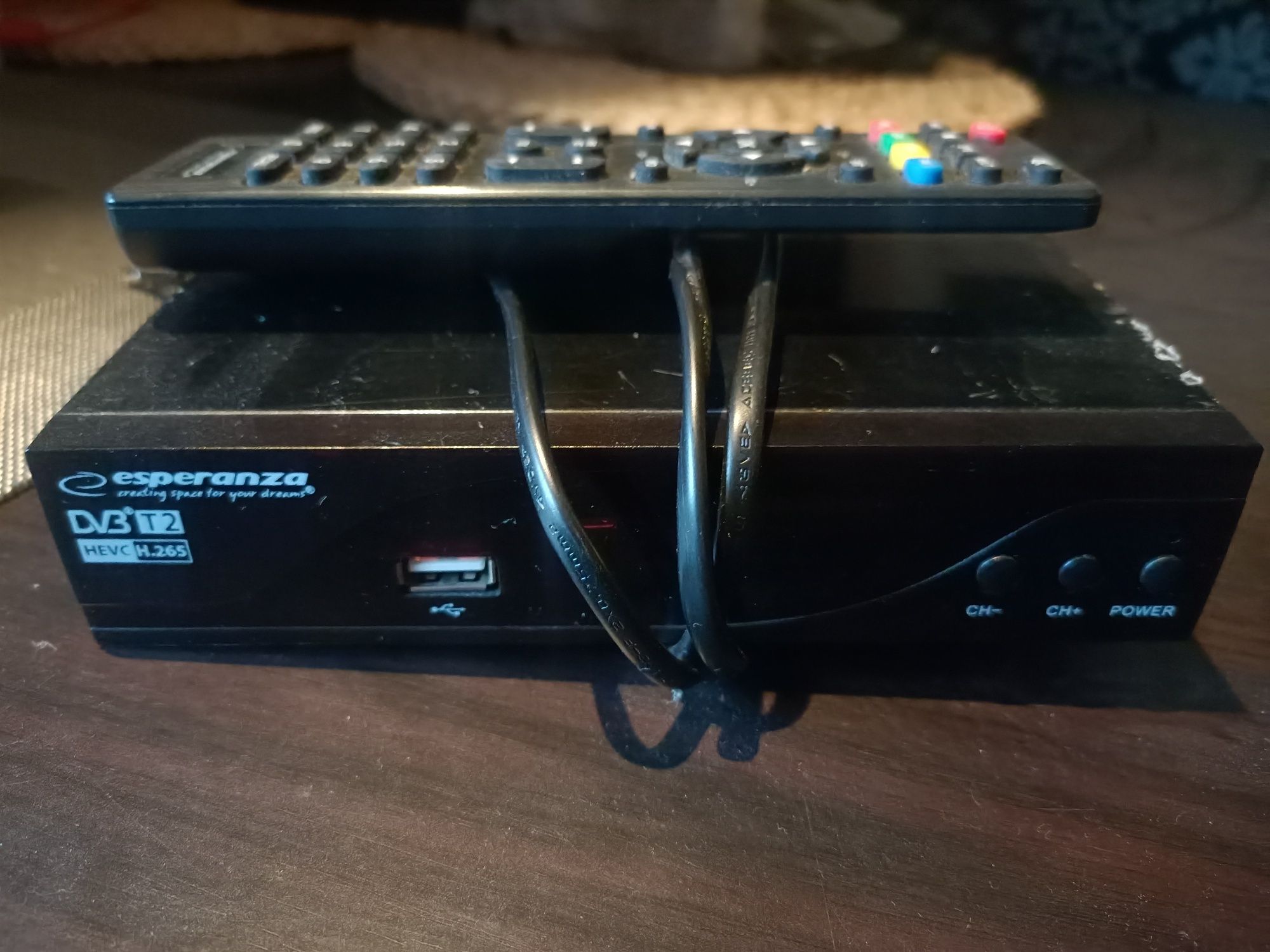 Tv Manta 22 cali z dekoderem DVB-T2 lub bez