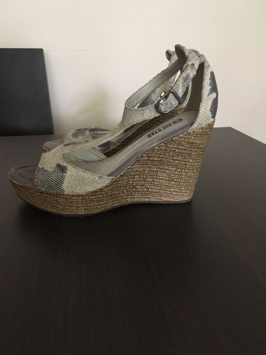 Buty, sandały, koturny Big Star rozm. 37