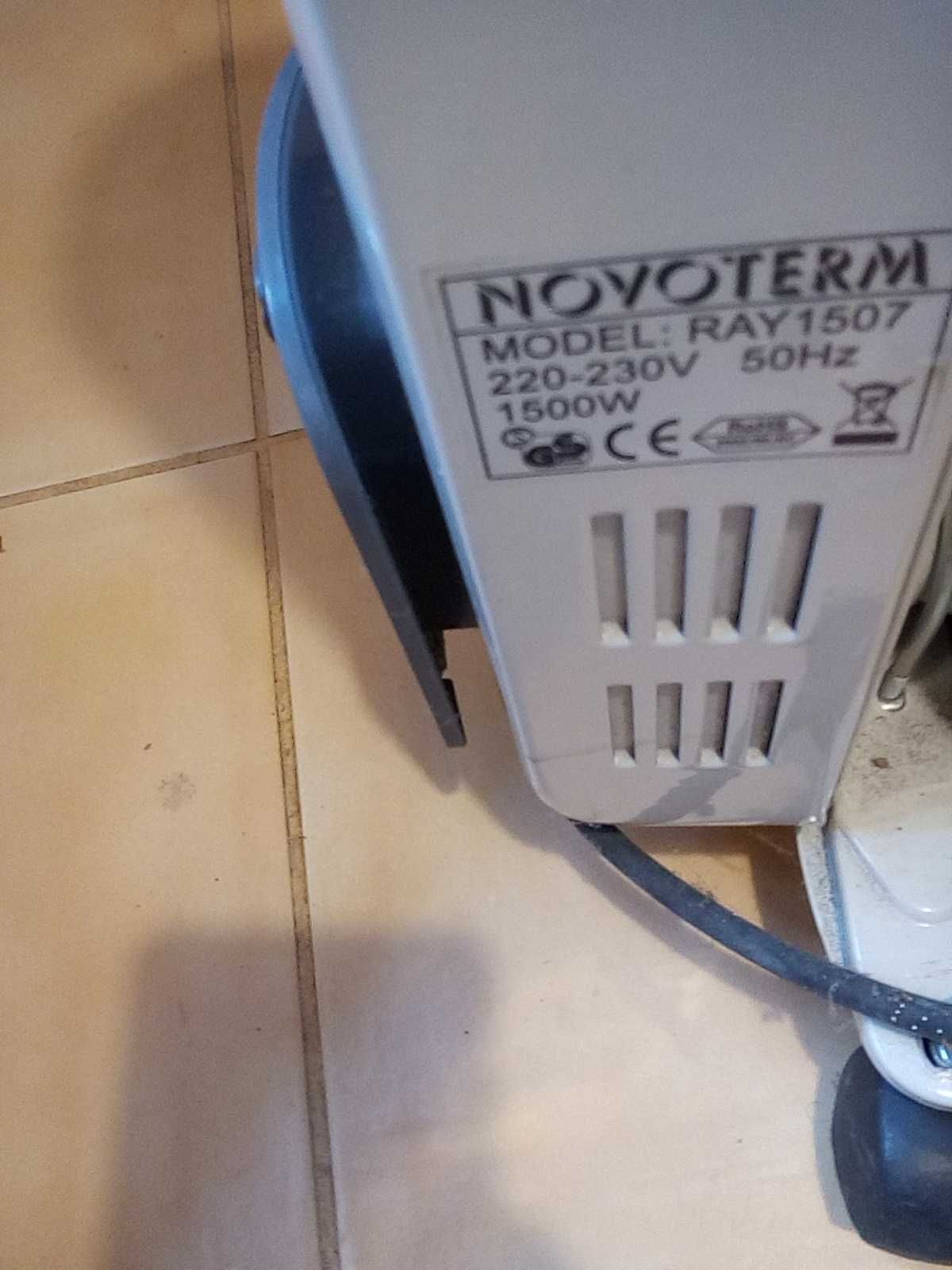 Grzejnik kaloryfer olejowy Novoterm 1500 W elektryczny