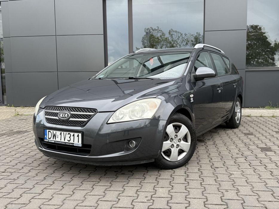 Kia Ceed kombi 1.4 benzyna, klimatyzacja, grzane fotele, multifunkcja