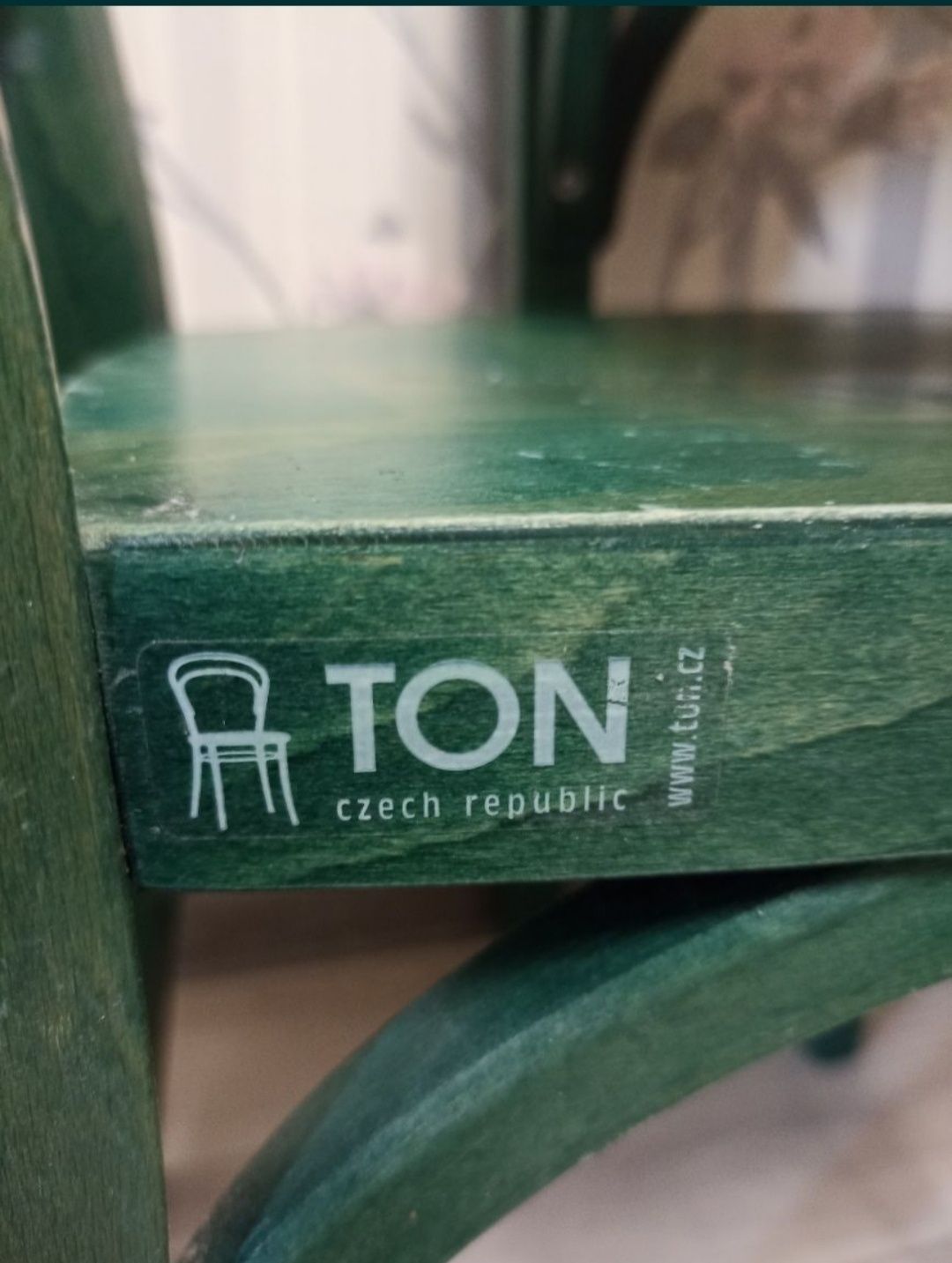 Стіл та стільці виробництва Чехія фірма TON