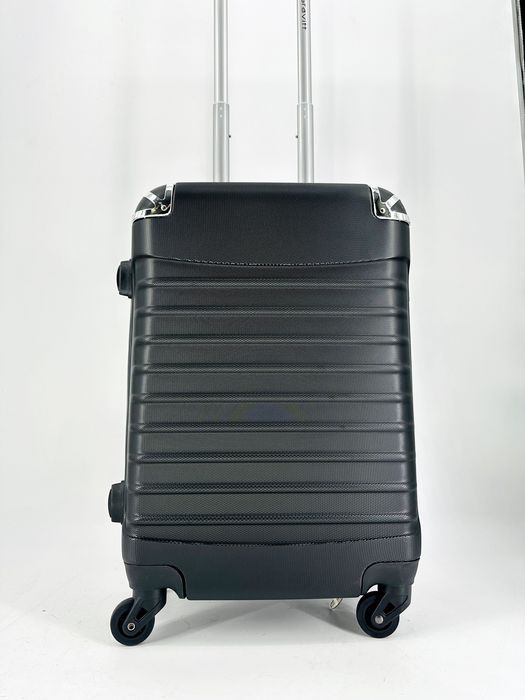 Nowa walizka podróżna podręczna - wysyłka Olx