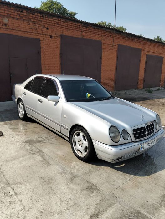 Продам мерседес в гарному стані.