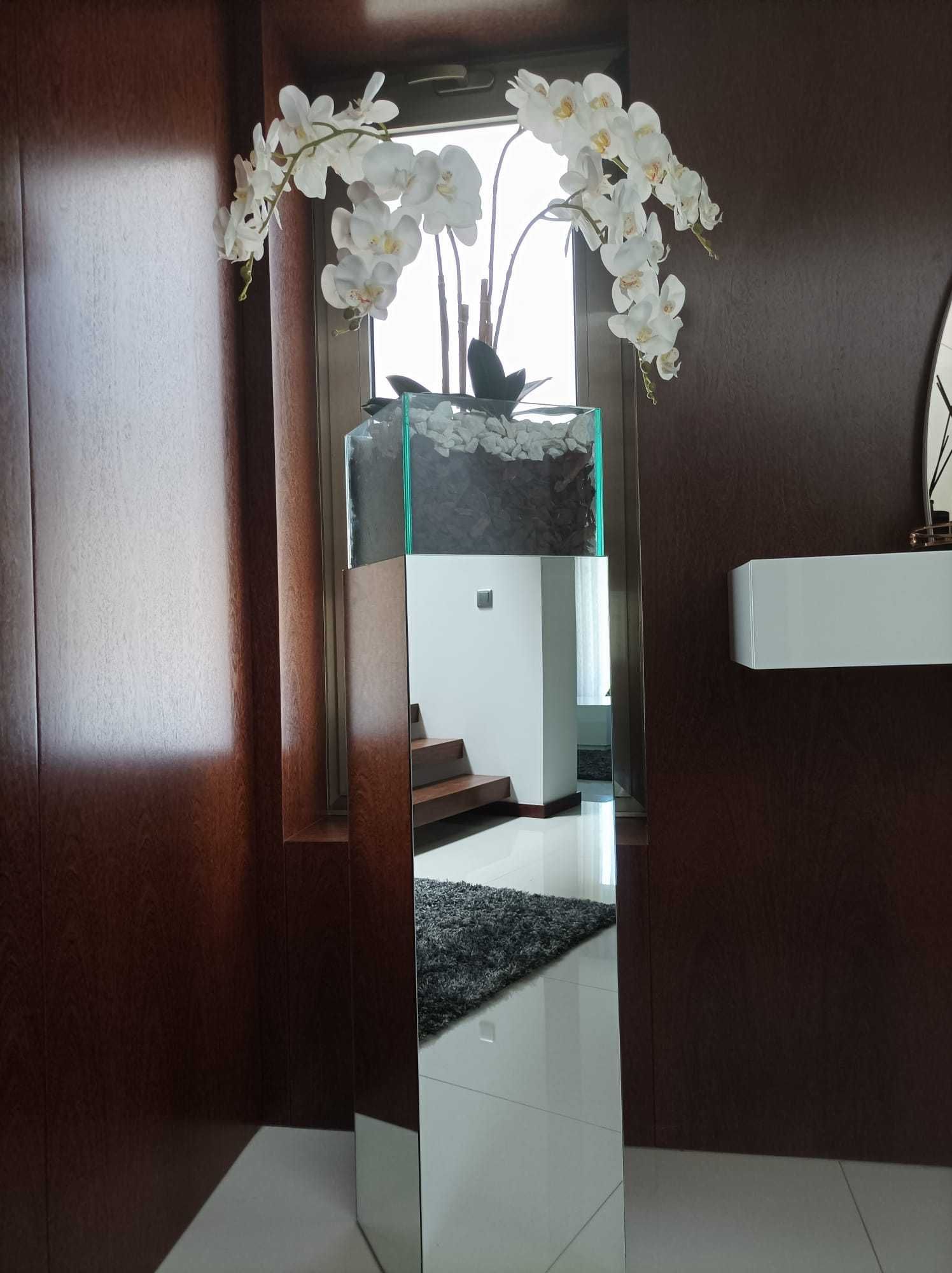 Floreira  em espelho com orquídea artificial