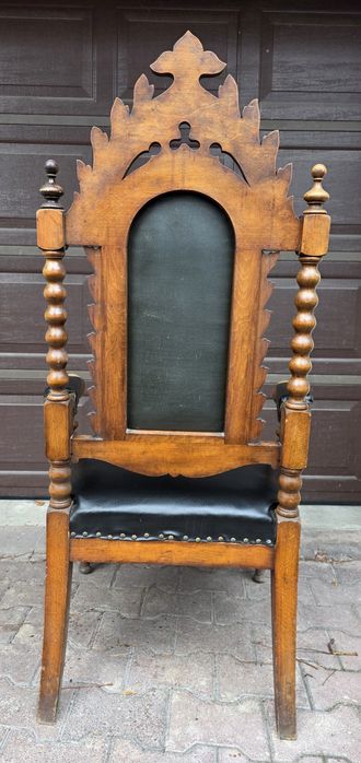 Antyk fotel tron styl neogotycki ladnie zachowany