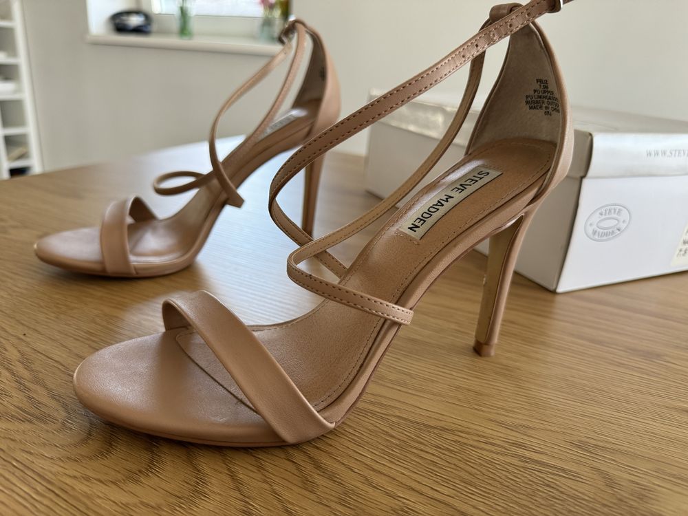 Босоніжки Steve Madden