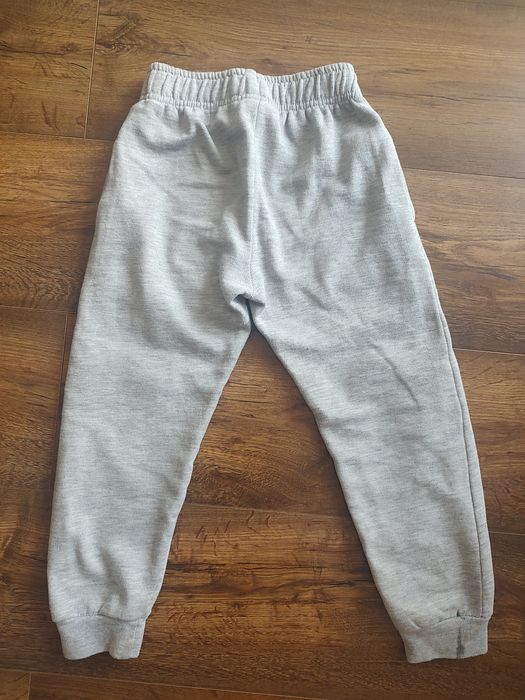Spodnie dresowe chłopięce r.110 Infinity Kids