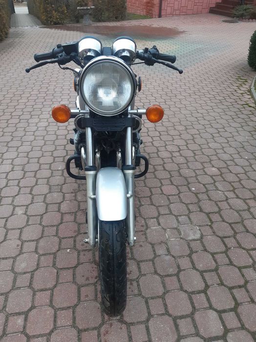 Yamaha 650 Seca rok 1982