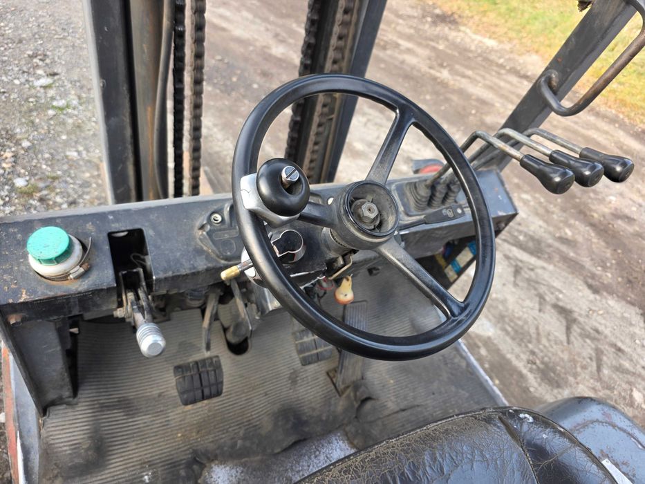 Wózek widłowy samsung 2.5t udźwigu Diesel Sprawny