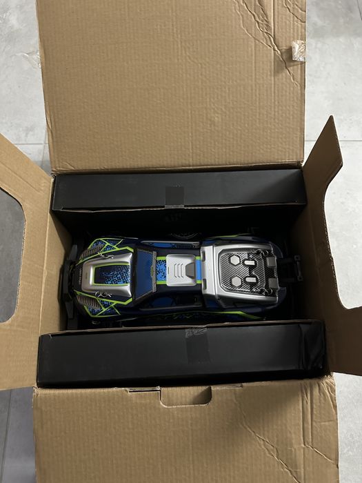 Model rc zdalnie stwrowany samochod auto 4x4