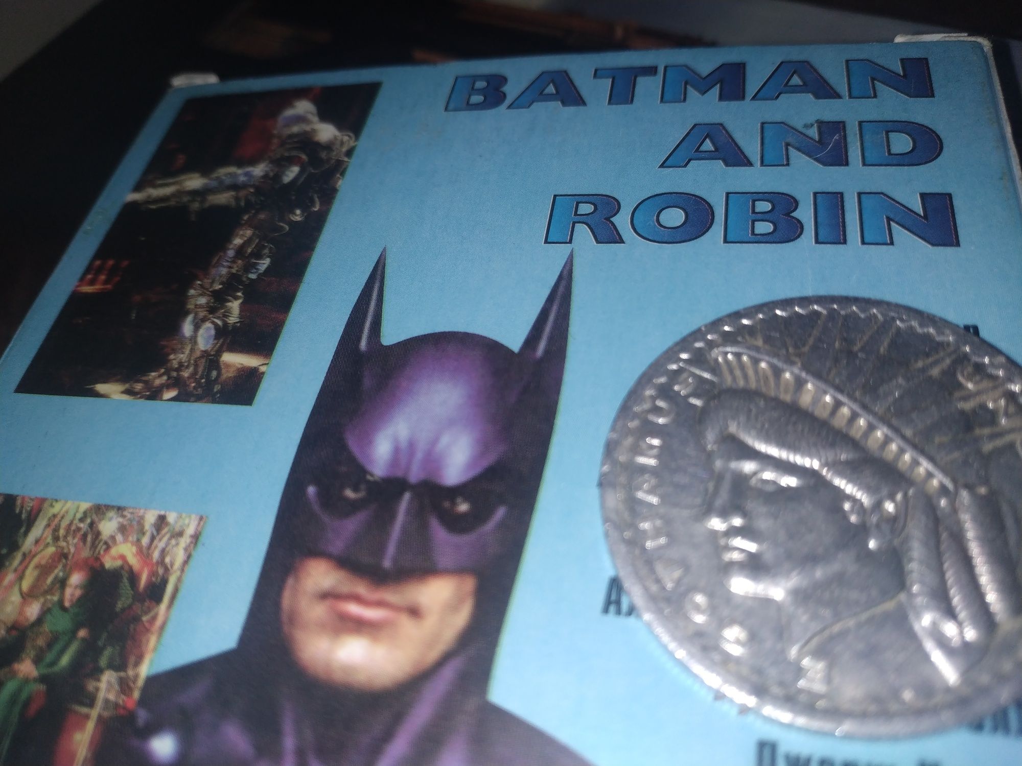 Оригинальная монета DC Comics