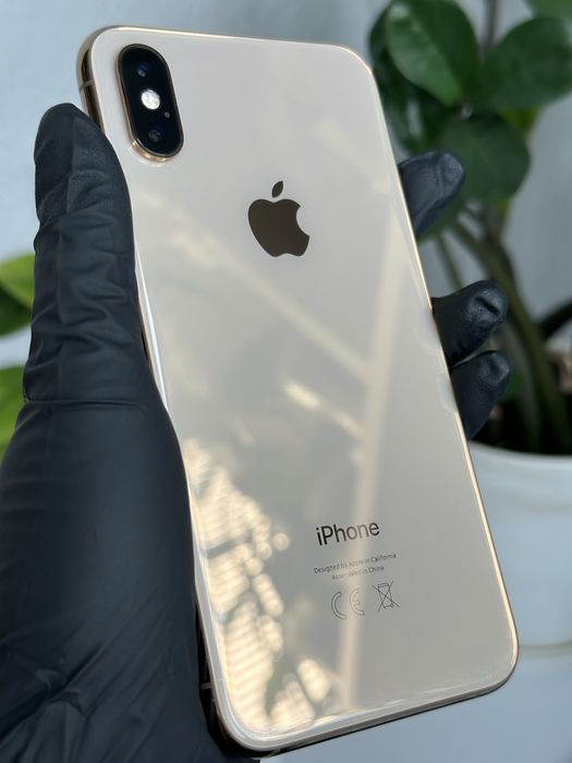 iPhone Xs 64 гб.