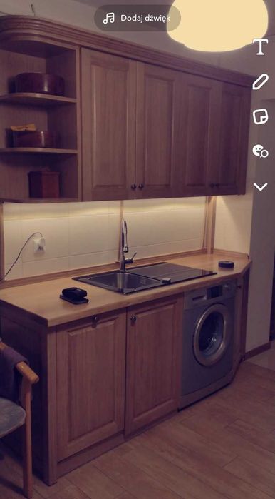 Meble kuchenne (płyta lub drewno)