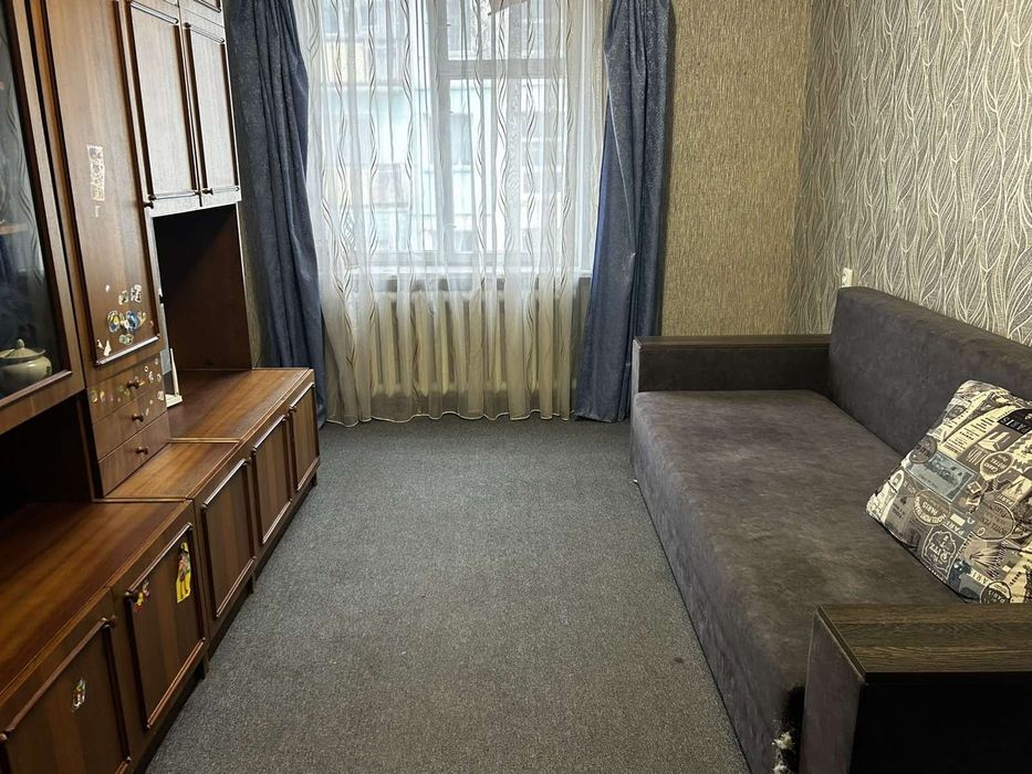 Продам двух кімнатну квартиру