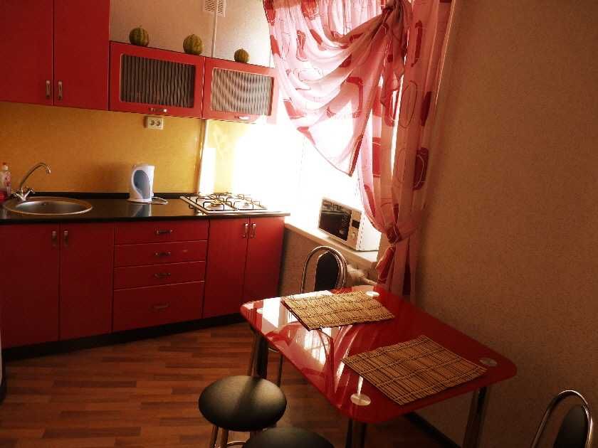 Посуточно уютная квартира в центре. Wi-Fi.