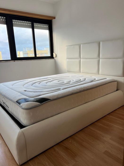Cama de Casal Sommier 140 x 190 com colchão incluido