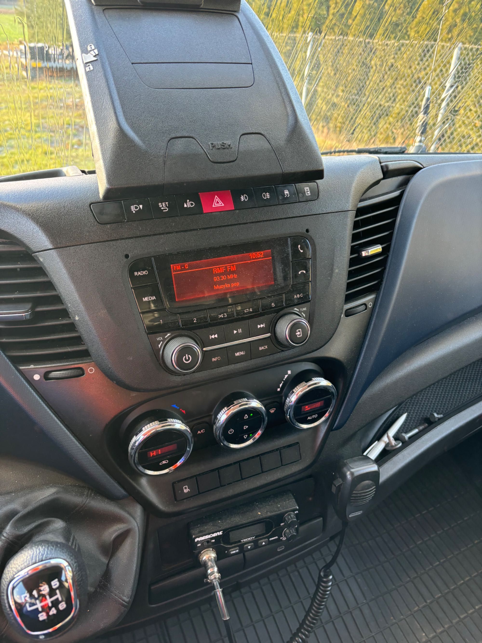 Iveco Daily 50c18 plandeka firanka międzynarodowa
