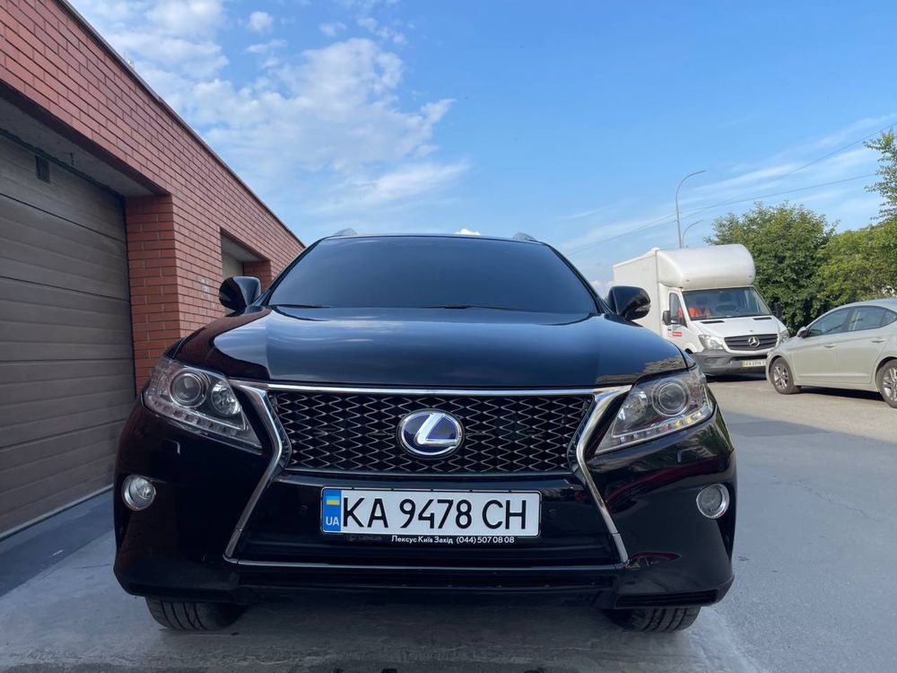 Lexus RX 450 н продам обслуженный