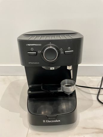 Electrolux кофемашина