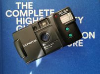 Плёночный фотоаппарат Olympus AM-100