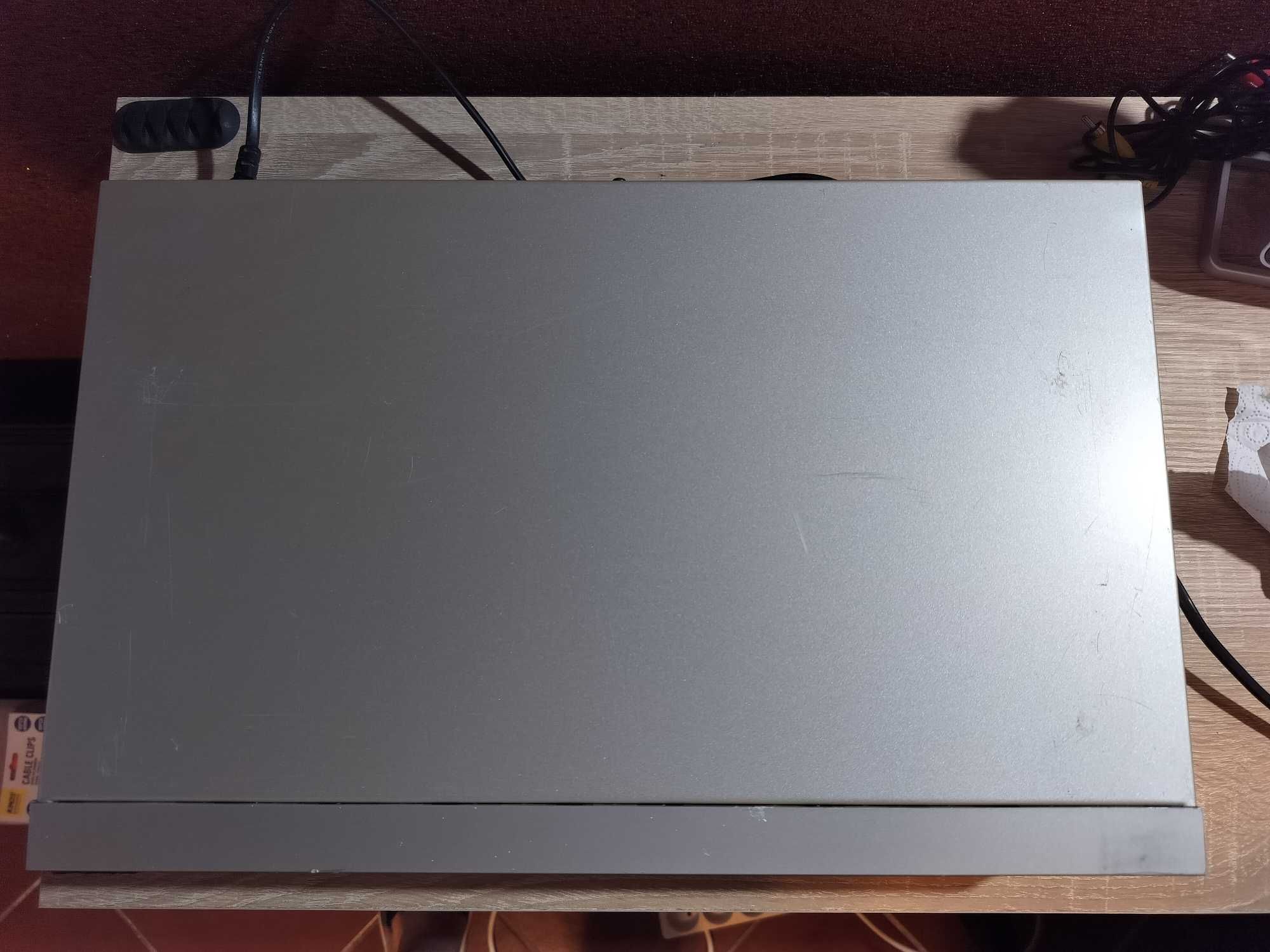 Rezerwacja.Srebrny.Odtwarzacz CD Technics SL P277 A. 100% sprawny.