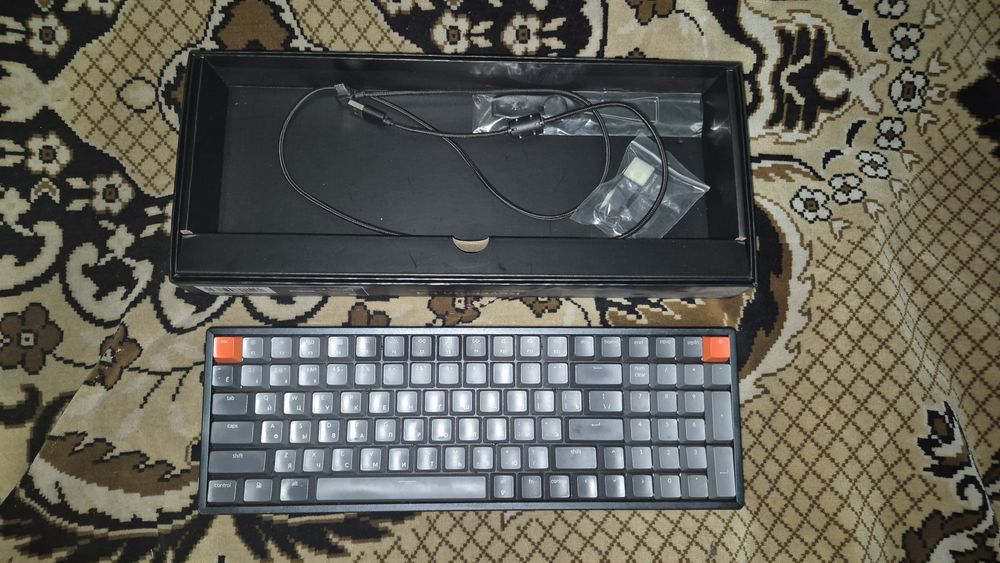 Механічна клавіатура Keychron K4 з Gateron red перемикачами