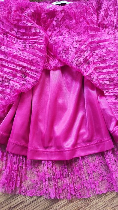 Bluzka koronkowa na ramiączka 38