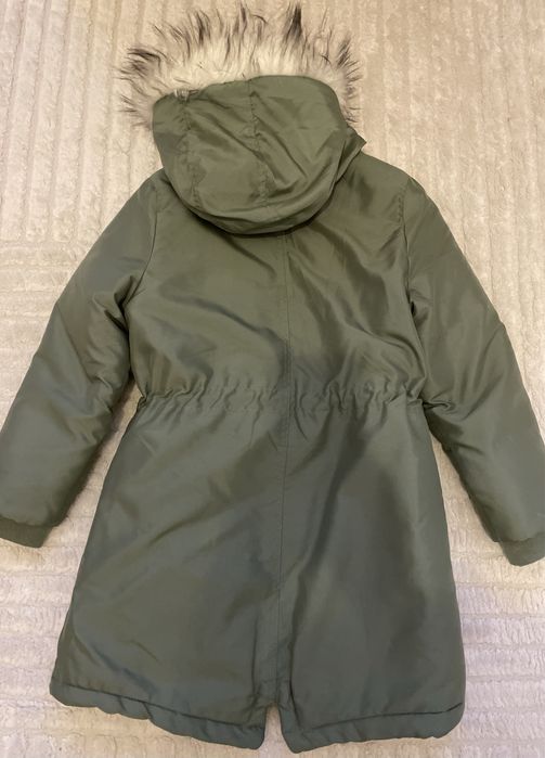 zimowa kurtka dziewczęca rozmiar 146 cm