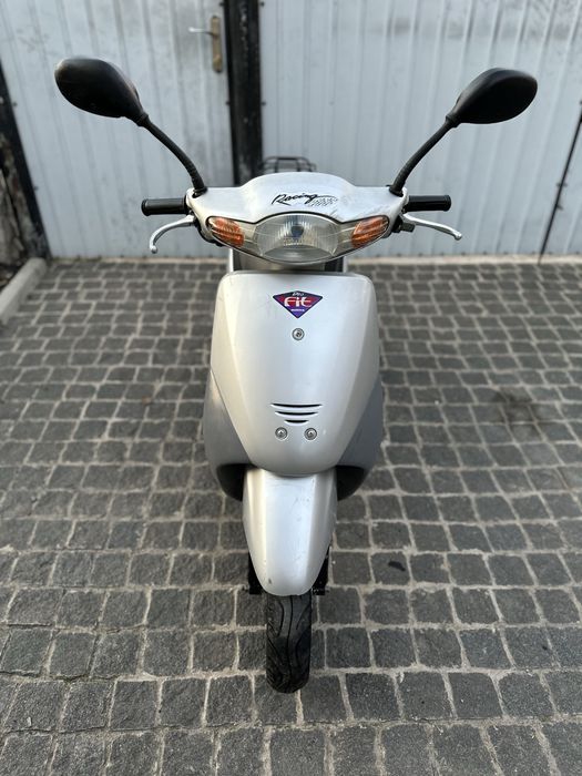 Honda Dio Fit з доками на модних номерах скутер мопед